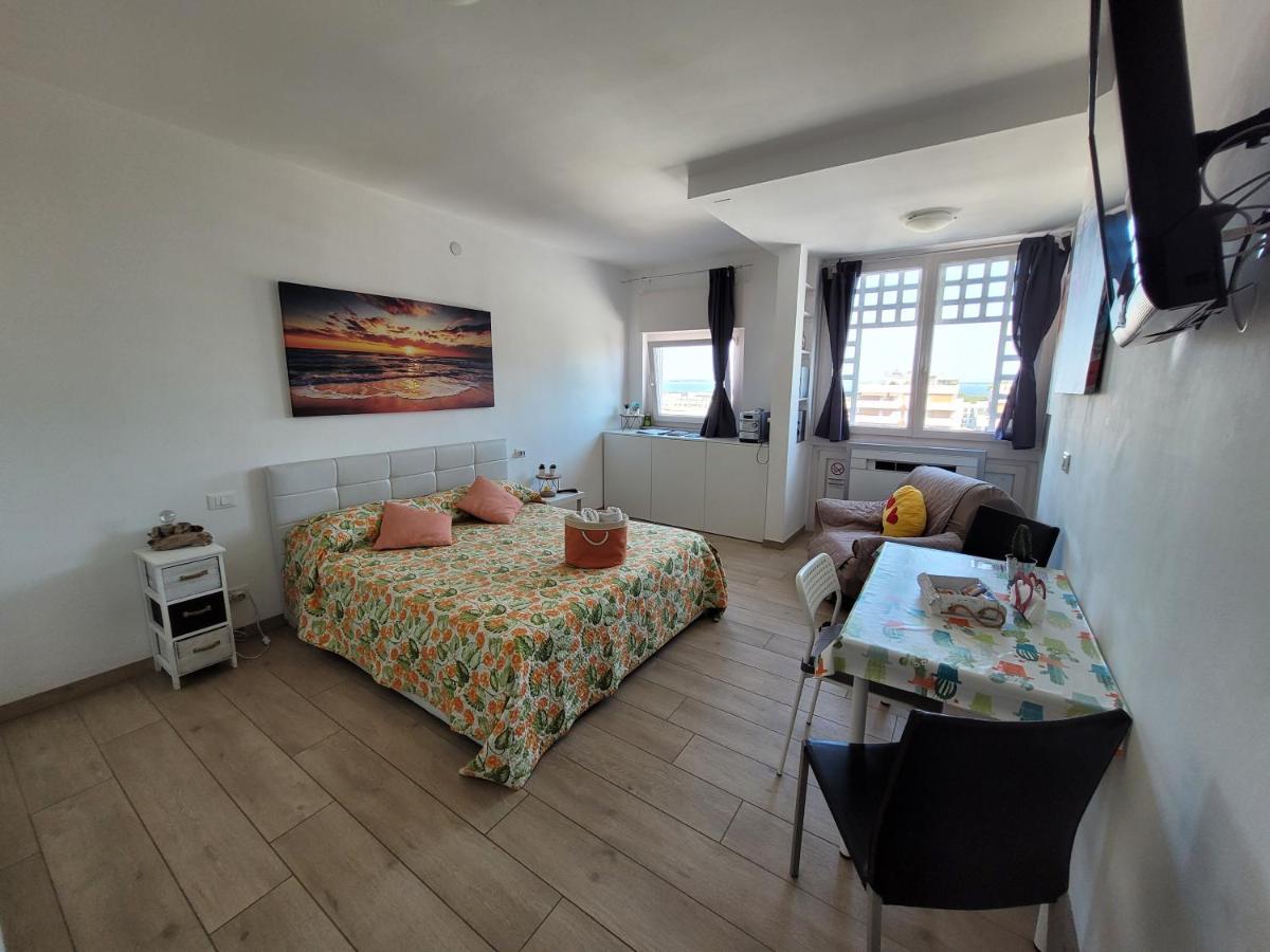 Rosato 3 Sea View Apartment Линяно Сабиадоро Екстериор снимка